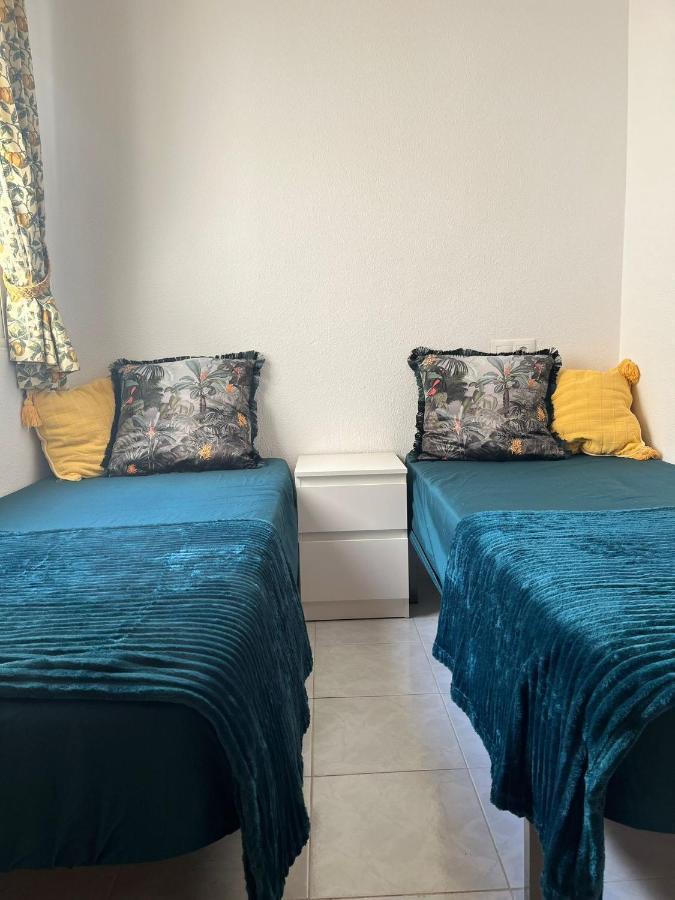 Apatrament Torrevieja Apartment Bagian luar foto