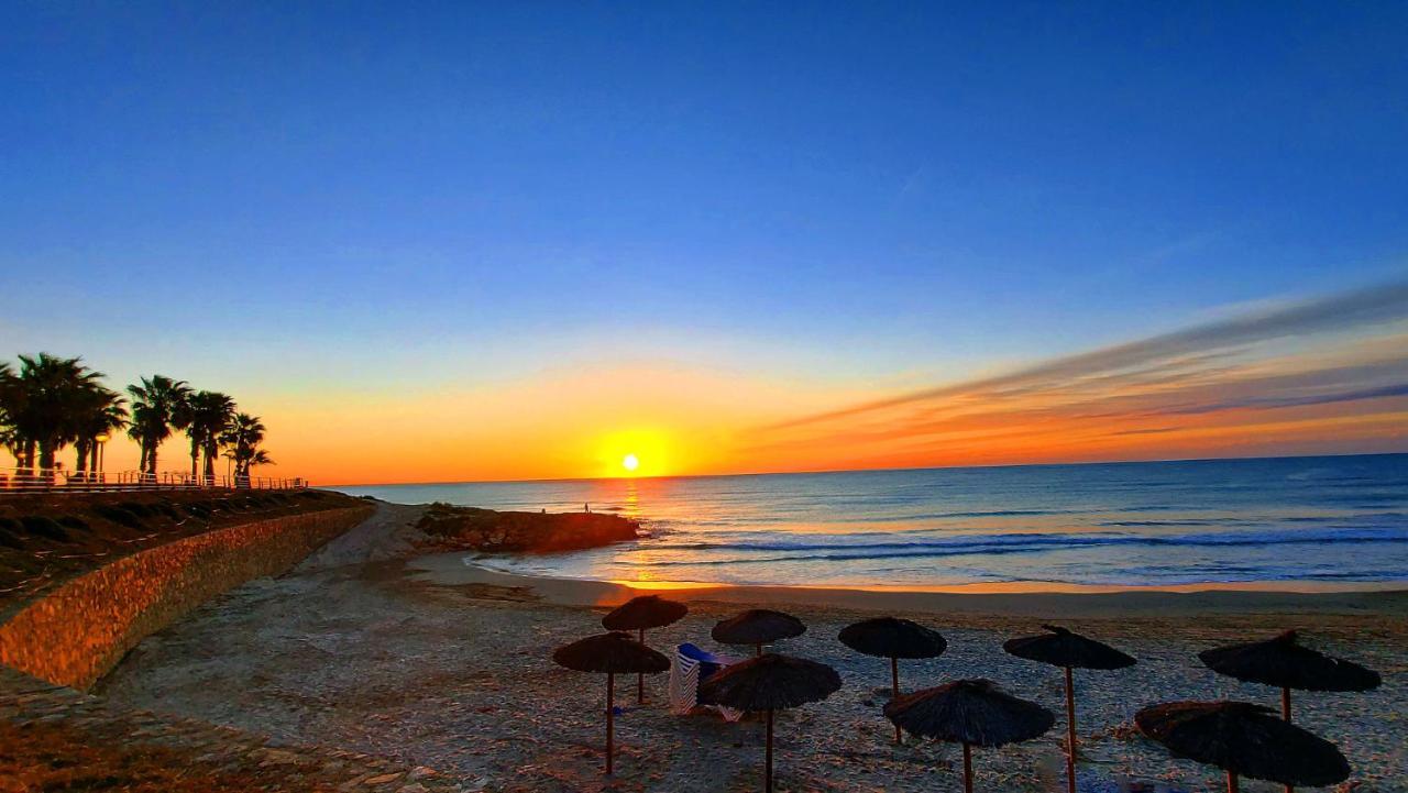 Apatrament Torrevieja Apartment Bagian luar foto
